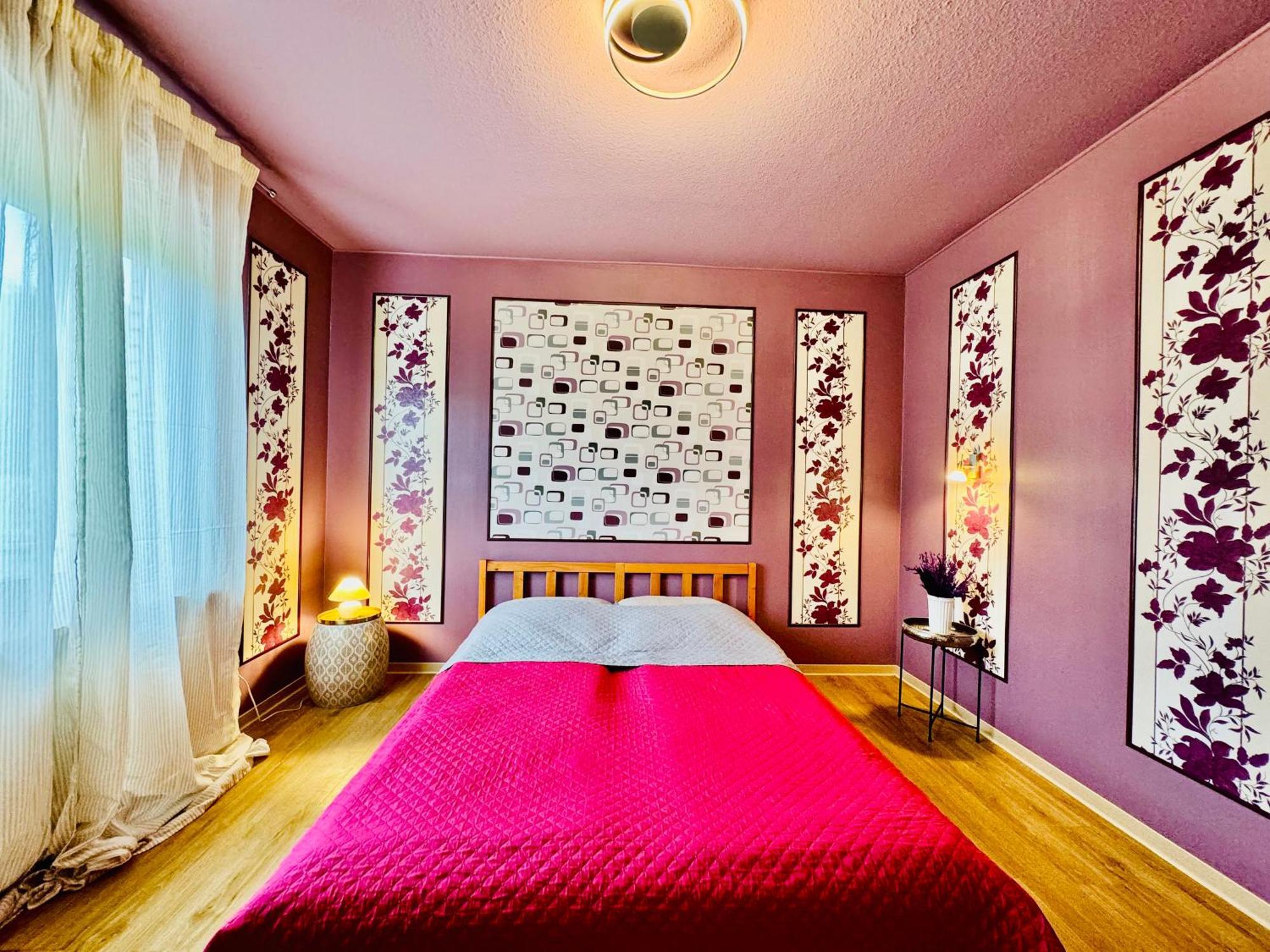 Bookeinfach Bad Ems - Private - Sauna Jacuzzi Whirlpool Swimmingpool Alahna Sup Beachvolleyball Billiards Ping Pong Cinema Theater Music Disco Ball Bbq Und Parkplaetze المظهر الخارجي الصورة