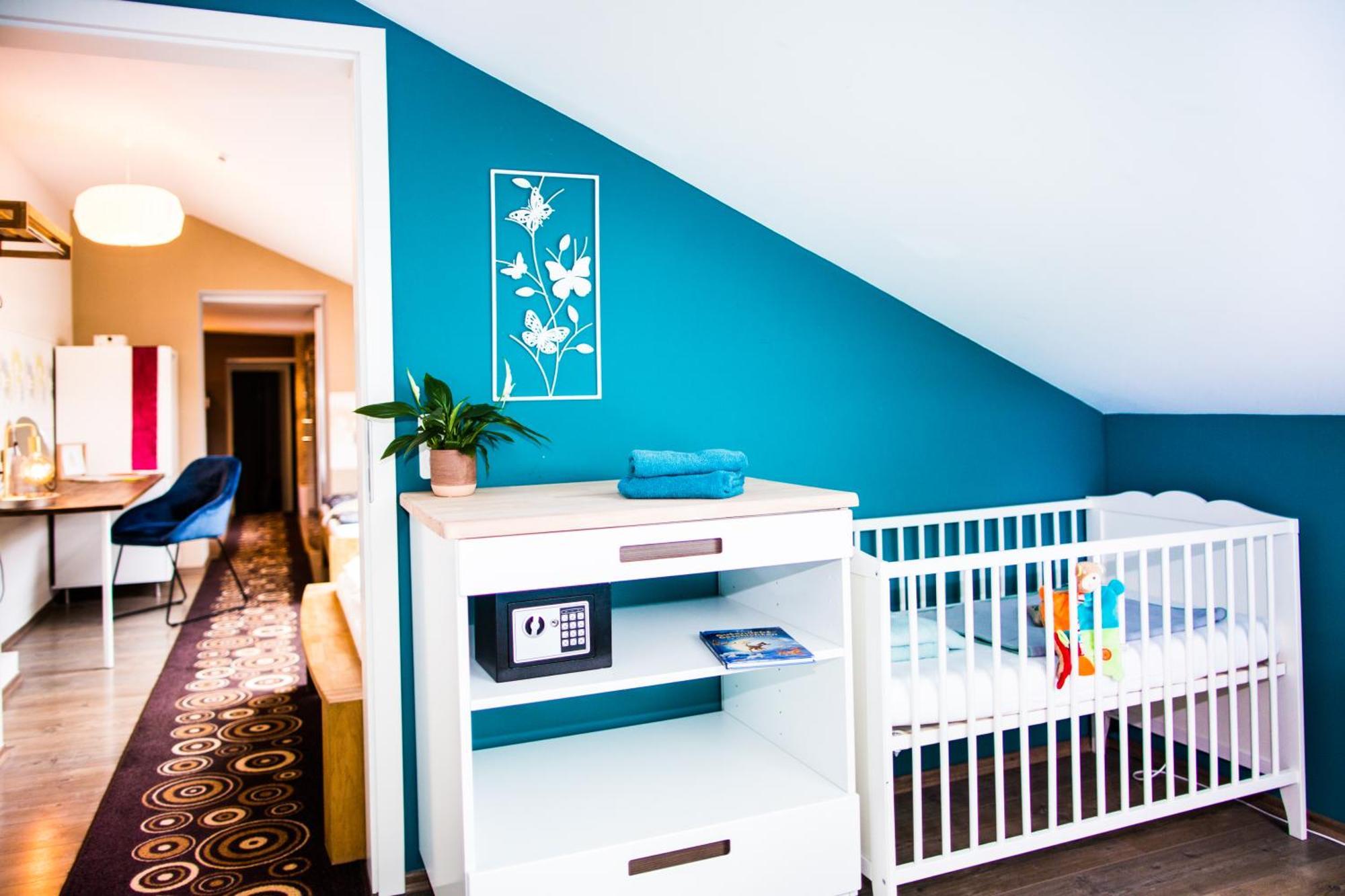 Bookeinfach Bad Ems - Private - Sauna Jacuzzi Whirlpool Swimmingpool Alahna Sup Beachvolleyball Billiards Ping Pong Cinema Theater Music Disco Ball Bbq Und Parkplaetze المظهر الخارجي الصورة