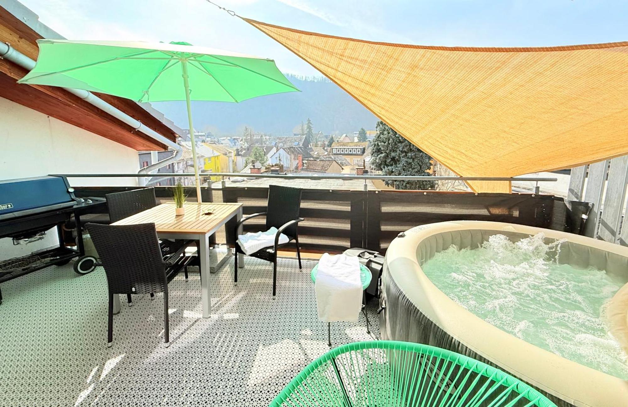 Bookeinfach Bad Ems - Private - Sauna Jacuzzi Whirlpool Swimmingpool Alahna Sup Beachvolleyball Billiards Ping Pong Cinema Theater Music Disco Ball Bbq Und Parkplaetze المظهر الخارجي الصورة
